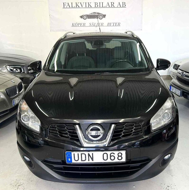 Svart Begagnad 2012 Nissan Qashqai SUV | 59 900 kr (Marknadspris) - Bild 1/4