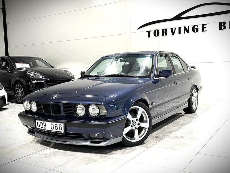 Begagnad BMW 525 M Sport 192 HK (141 kW) 1993 Mörkblå Sedan