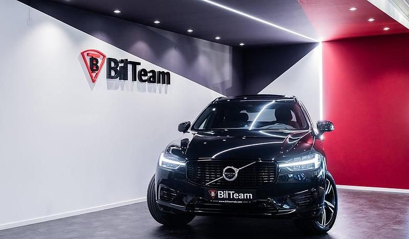 Svart Begagnad 2021 Volvo XC60 R-Design SUV | 474 900 kr (Dyr) - Bild 1/4