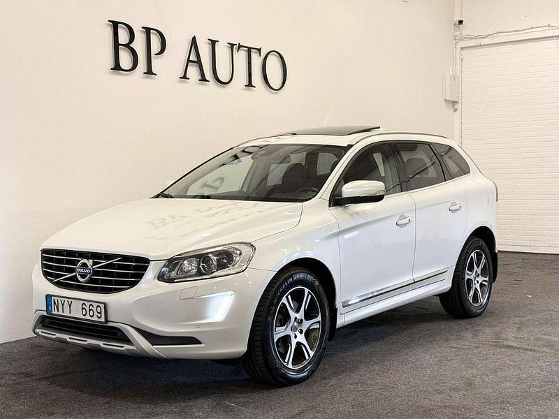 Vit Begagnad 2013 Volvo XC60 Summum SUV | 154 900 kr (Lite dyr) - Bild 1/4