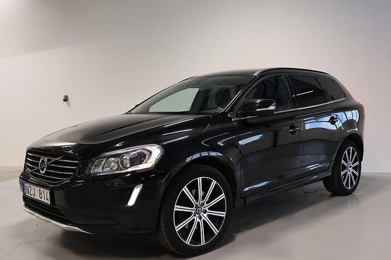 Begagnad Volvo XC60 Momentum 164 HK (120 kW) 2013 Svart SUV