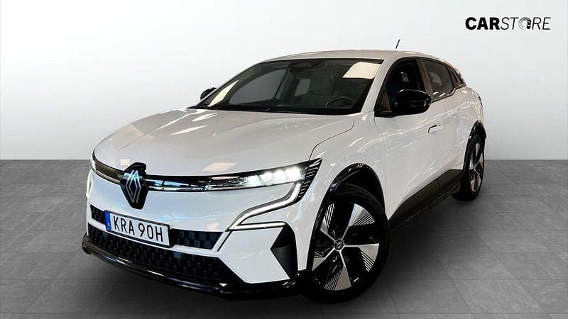 Vit (white) Begagnad 2023 Renault Mégane Equilibre SUV | 234 900 kr (Bra pris) - Bild 1/4