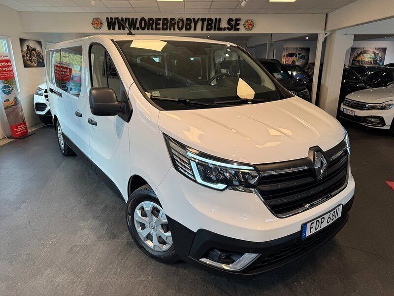 Vit Begagnad 2022 Renault Trafic Van | 389 900 kr - Bild 1/4