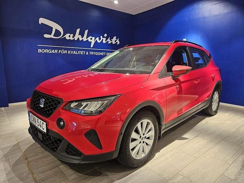 Röd Begagnad 2021 Seat Arona Xperience SUV | 189 000 kr (Marknadspris) - Bild 1/4