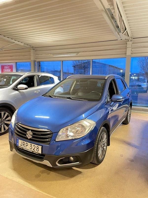 Blå Begagnad 2015 Suzuki SX4 S-Cross SUV | 99 000 kr (Bra pris) - Bild 1/4