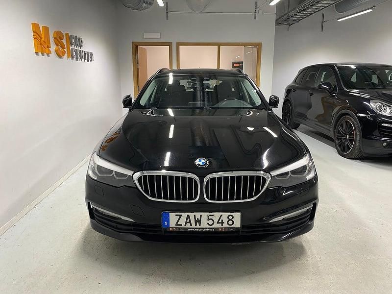 Begagnad BMW 520 190 HK (139 kW) 2017 Svart Kombi