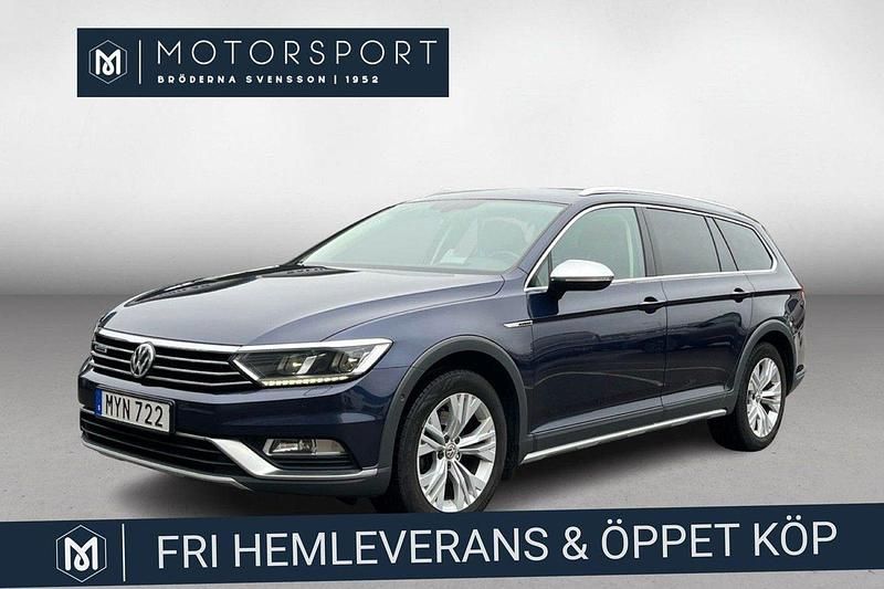 Mörkblå Begagnad 2016 VW Passat Alltrack Kombi | 164 900 kr (Marknadspris) - Bild 1/4