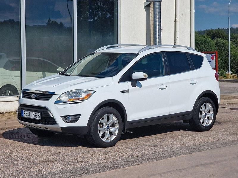 Vit Begagnad 2010 Ford Kuga SUV | 72 900 kr (Lite dyr) - Bild 1/4