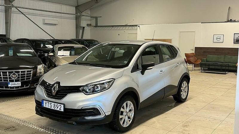 Begagnad Renault Captur 90 HK (66 kW) 2017 Silver SUV