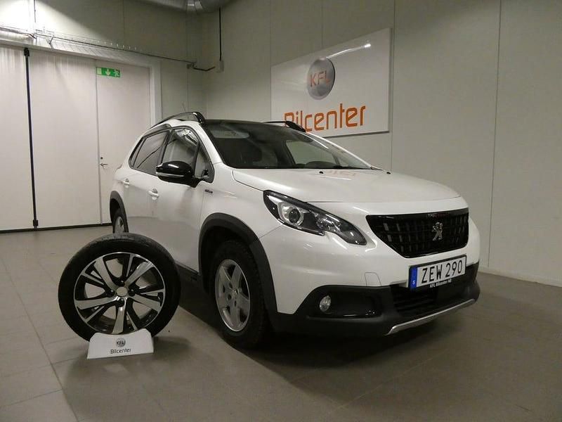 Vit Begagnad 2018 Peugeot 2008 GT-line SUV | 139 900 kr (Marknadspris) - Bild 1/4