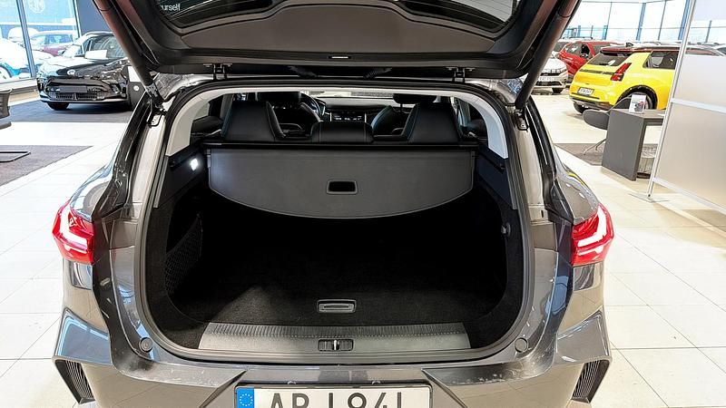 Begagnad MG Marvel R Luxury 132 kW (180 HK) 2022 Grå SUV