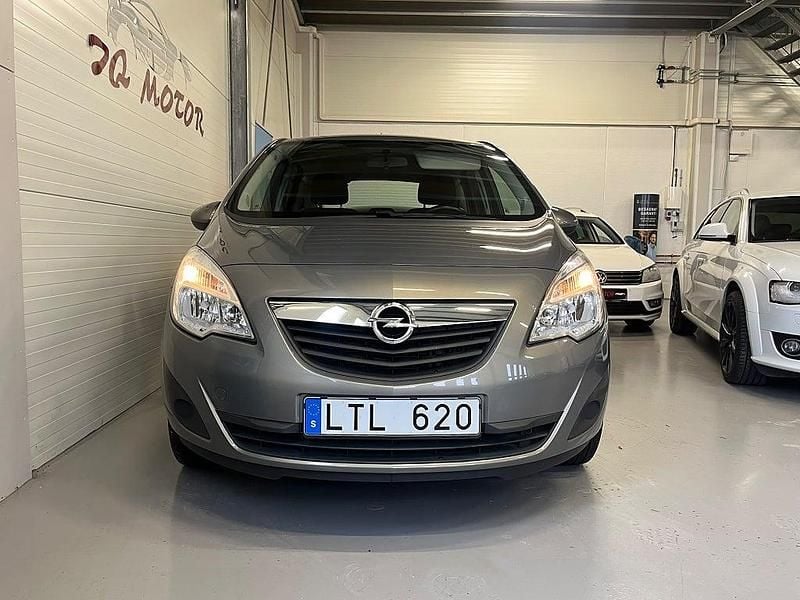 Begagnad Opel Meriva Enjoy 141 HK (103 kW) 2011 Brun Minibuss