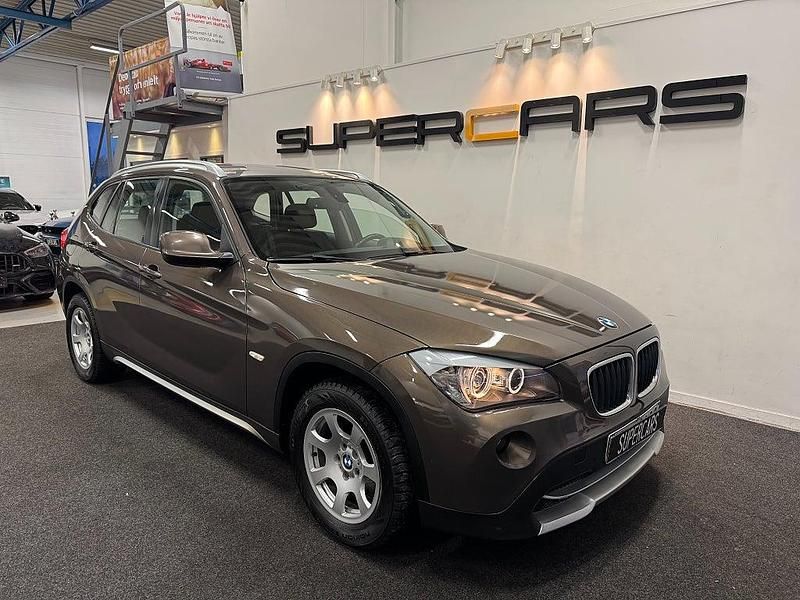Brun Begagnad 2010 BMW X1 SUV | 88 000 kr (Marknadspris) - Bild 1/4