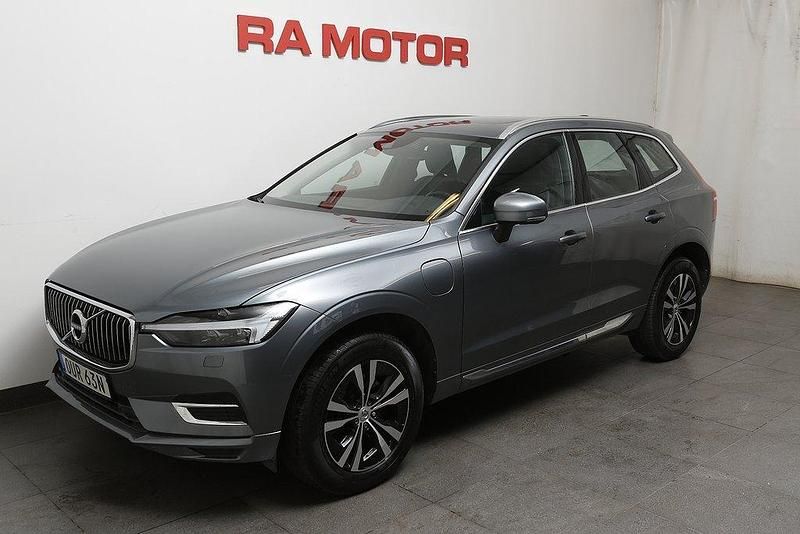 Grå (grå metallic ) Begagnad 2021 Volvo XC60 SUV | 289 800 kr (Superpris) - Bild 1/2