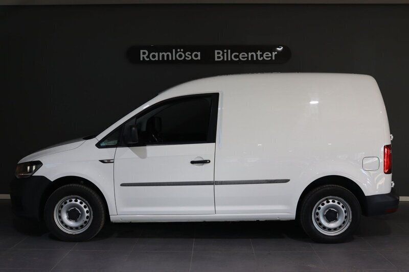 Vit Begagnad 2017 VW Caddy Minibuss | 144 900 kr (Marknadspris) - Bild 1/4
