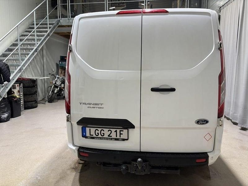 Begagnad Ford Transit Custom 131 HK (96 kW) 2022 Vit Van