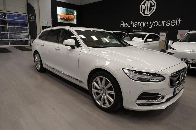Begagnad Volvo V90 Inscription 254 HK (186 kW) 2016 Vit Kombi