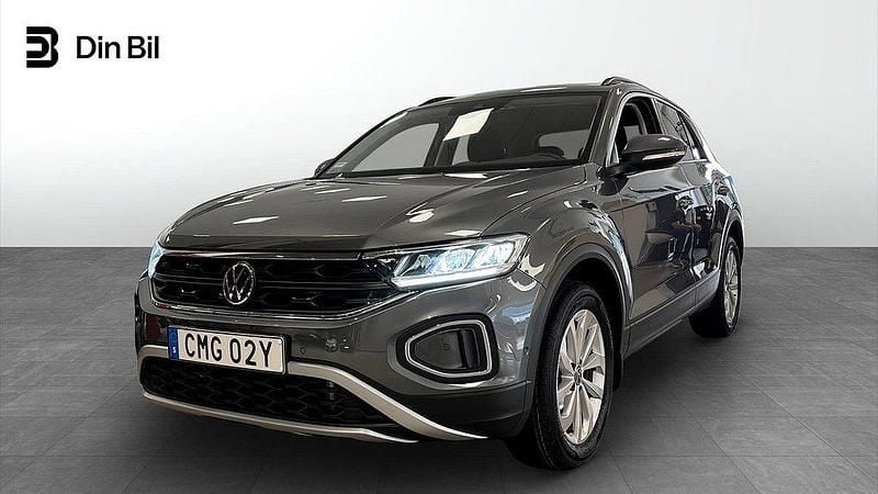 Grå (indium grey metallic) Begagnad 2024 VW T-Roc Life SUV | 319 900 kr (Dyr) - Bild 1/4