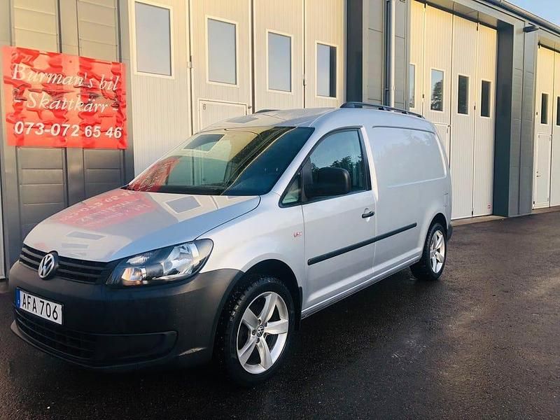 Silver Begagnad 2014 VW Caddy Maxi Minibuss | 79 900 kr (Marknadspris) - Bild 1/4