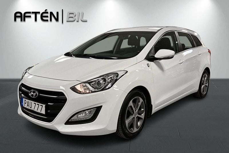 Vit Begagnad 2017 Hyundai i30 Comfort Kombi | 109 800 kr (Bra pris) - Bild 1/3
