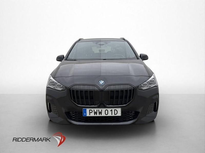 Begagnad BMW 225 Active Tourer M Sport 245 HK (180 kW) 2024 Svart Minibuss