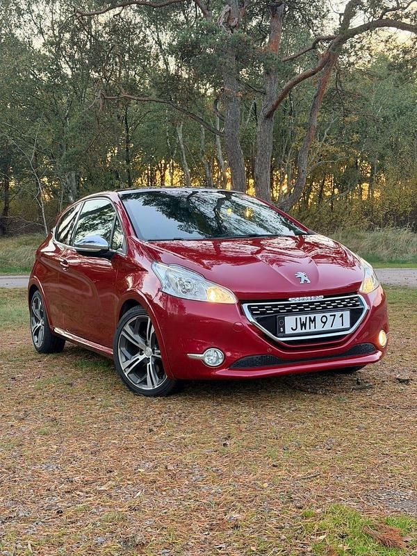 Begagnad 2013 Peugeot 208 GTi Halvkombi | 71 500 kr (Marknadspris) - Bild 1/4
