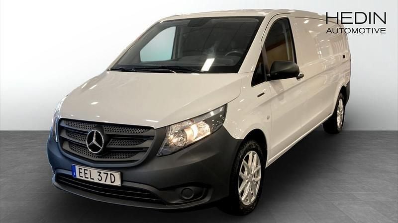 Vit (white) Begagnad 2021 Mercedes e-Vito Minibuss | 229 000 kr (Superpris) - Bild 1/4