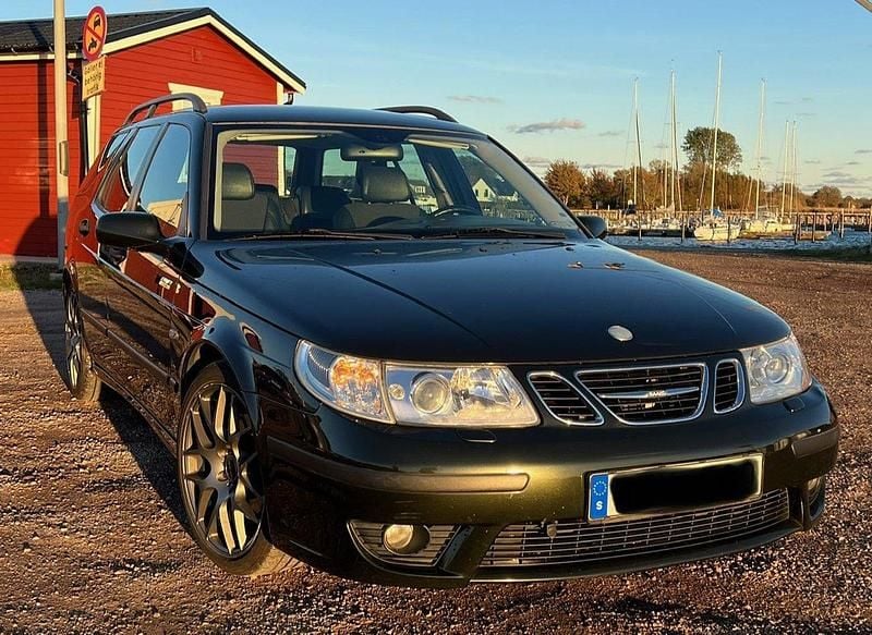 Grön Begagnad 2005 Saab 9-5 Aero Kombi | 55 000 kr (Lite dyr) - Bild 1/4