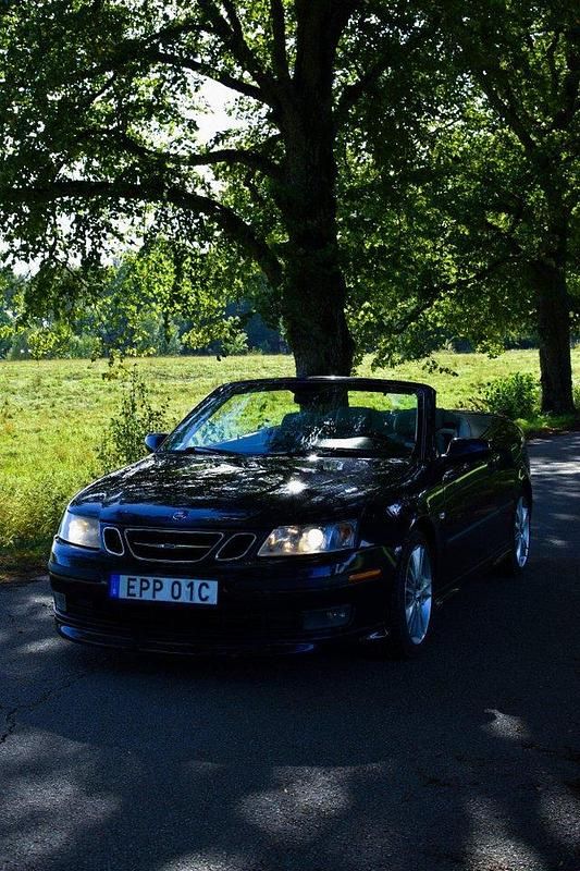 Svart Begagnad 2004 Saab 9-3 Cabriolet Cab | 79 995 kr (Superpris) - Bild 1/4