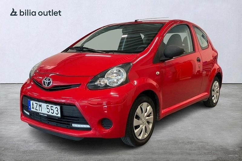 Röd Begagnad 2012 Toyota Aygo Halvkombi | 35 000 kr (Superpris) - Bild 1/4