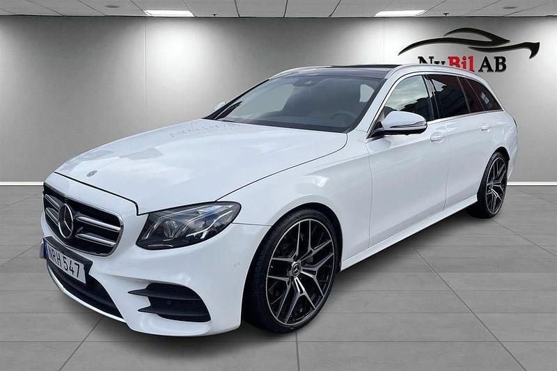 Begagnad Mercedes E220 AMG line 194 HK (142 kW) 2018 Vit