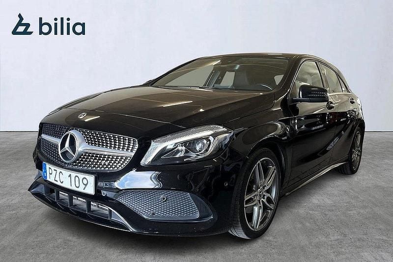 Svart Begagnad 2017 Mercedes A180 AMG line Halvkombi | 189 900 kr (Marknadspris) - Bild 1/4