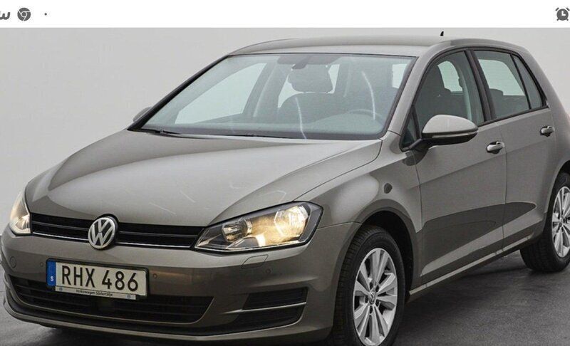 Grå Begagnad 2017 VW Golf VII Halvkombi | 129 000 kr (Bra pris) - Bild 1/4