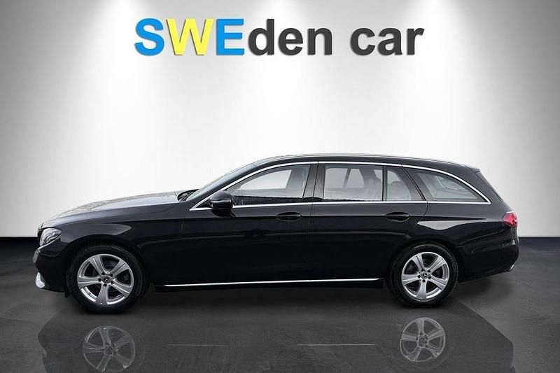 Begagnad Mercedes E220 Avantgarde 194 HK (142 kW) 2017 Svart