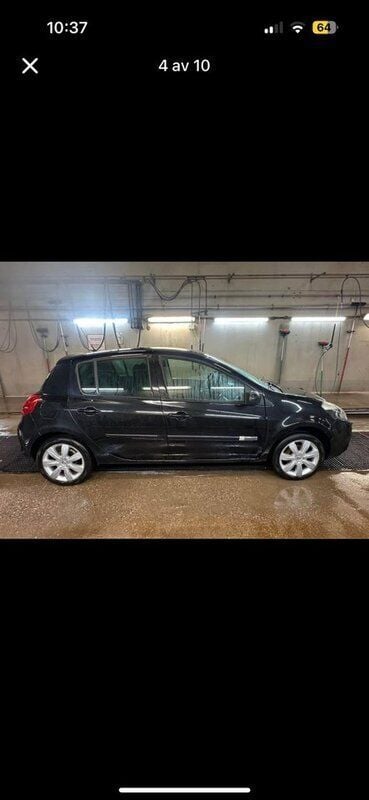Svart Begagnad 2012 Renault Clio R.S. Halvkombi | 32 000 kr (Superpris) - Bild 1/4