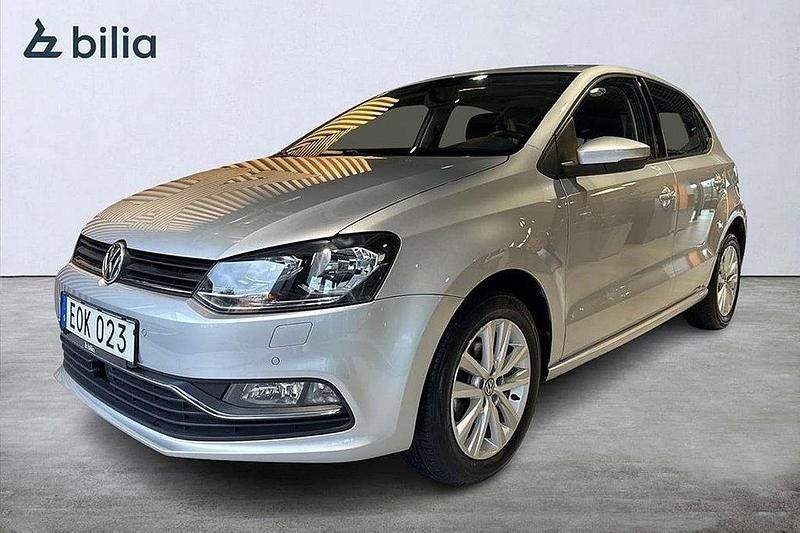 Silver Begagnad 2016 VW Polo Halvkombi | 129 800 kr (Marknadspris) - Bild 1/4