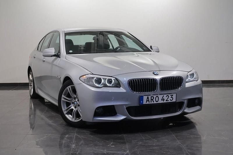 Begagnad 2011 BMW 523 Shadowline Sedan | 129 000 kr (Superpris) - Bild 1/4