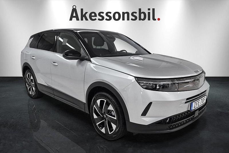 Kristall silver (metallic) Ny 2025 Opel Grandland X Ultimate SUV | 508 780 kr (Marknadspris) - Bild 1/4