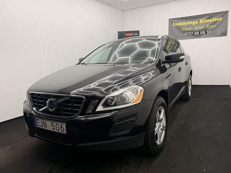 Begagnad Volvo XC60 Summum 215 HK (158 kW) 2012 Svart SUV