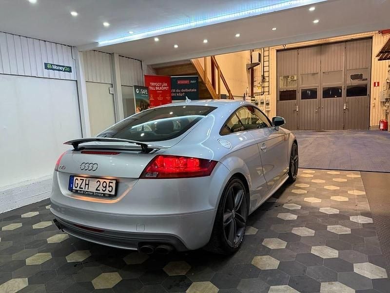 Begagnad Audi TTS 272 HK (200 kW) 2008 Silver Sportkupé
