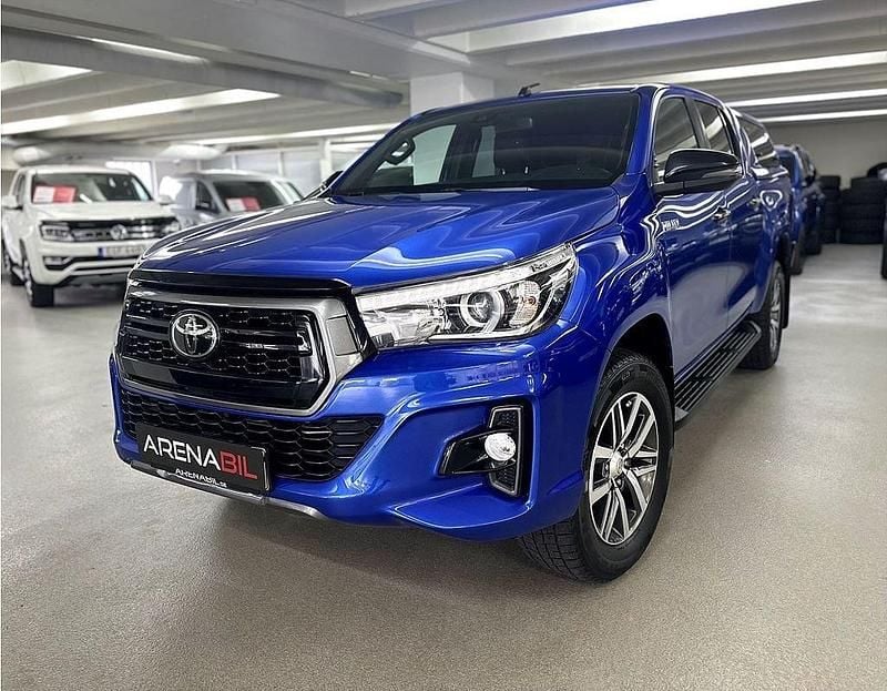 Blå Begagnad 2020 Toyota HiLux Pickup | 449 900 kr (Lite dyr) - Bild 1/4