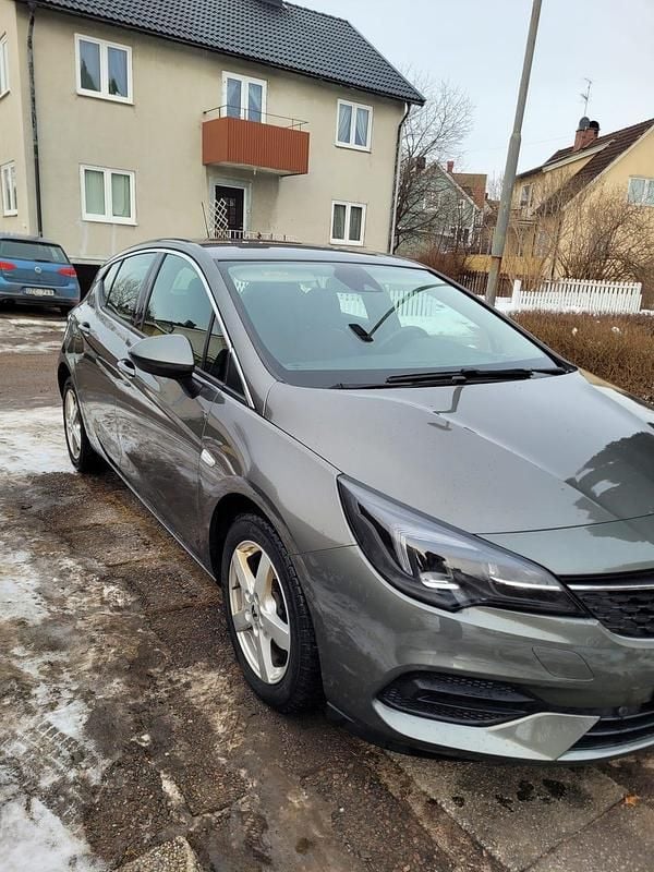 Begagnad Opel Astra 145 HK (106 kW) 2021
