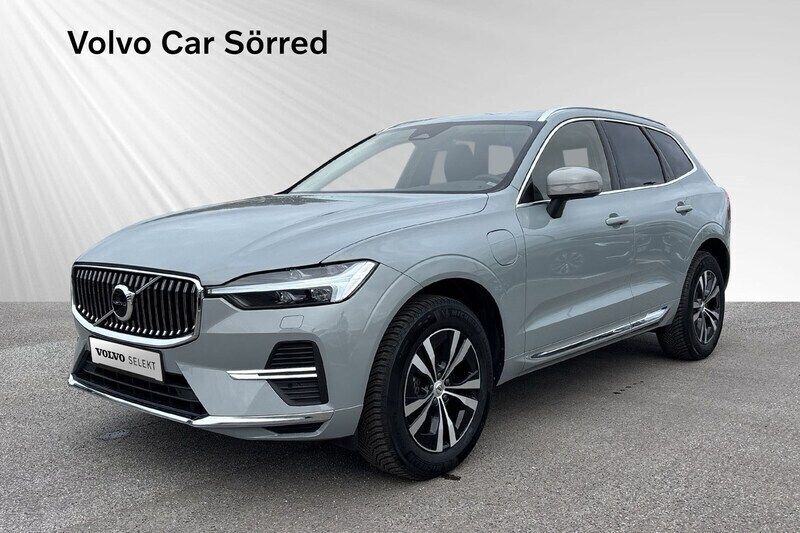 Grå Begagnad 2023 Volvo XC60 Core SUV | 509 900 kr (Marknadspris) - Bild 1/3