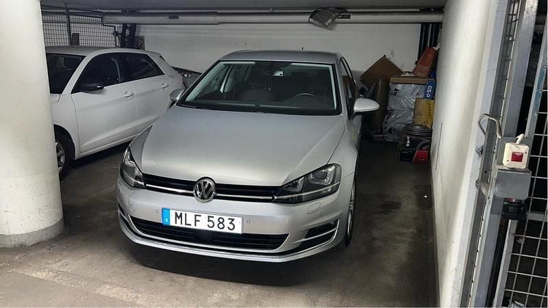 Silver Begagnad 2014 VW Golf VII GT Halvkombi | 169 500 kr (Marknadspris) - Bild 1/4