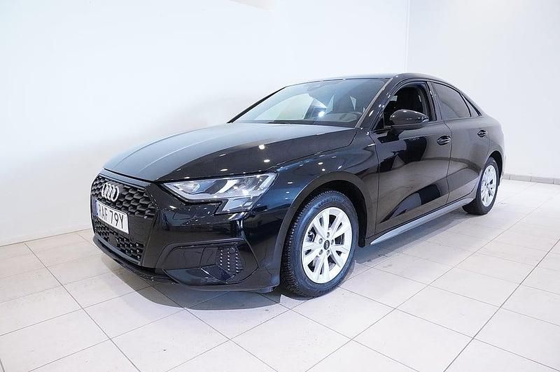 Begagnad Audi A3 150 HK (110 kW) 2023 Svart Sedan