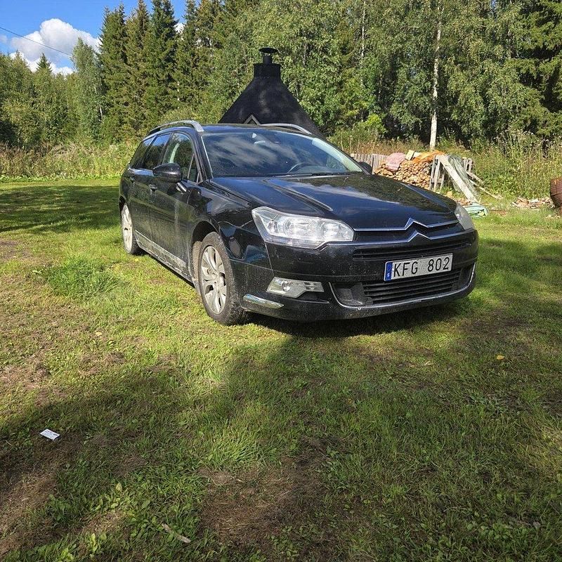 Svart Begagnad 2009 Citroën C5 Kombi | 31 000 kr (Bra pris) - Bild 1/4