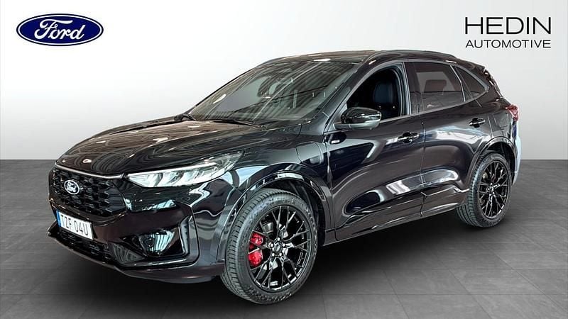 Svart (black) Ny 2025 Ford Kuga ST-Line X SUV | 499 000 kr - Bild 1/4