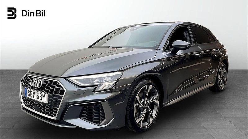 Grå (daytonagrå pärleffekt) Begagnad 2022 Audi A3 S-Line Halvkombi | 269 000 kr (Lite dyr) - Bild 1/4