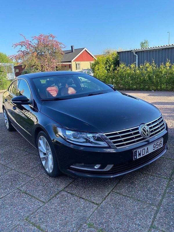 Svart Begagnad 2012 VW CC Sedan | 97 000 kr (Bra pris) - Bild 1/4