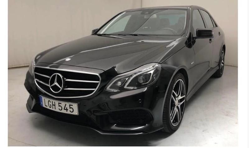 Begagnad 2016 Mercedes E220 Sedan | 135 000 kr - Bild 1/3